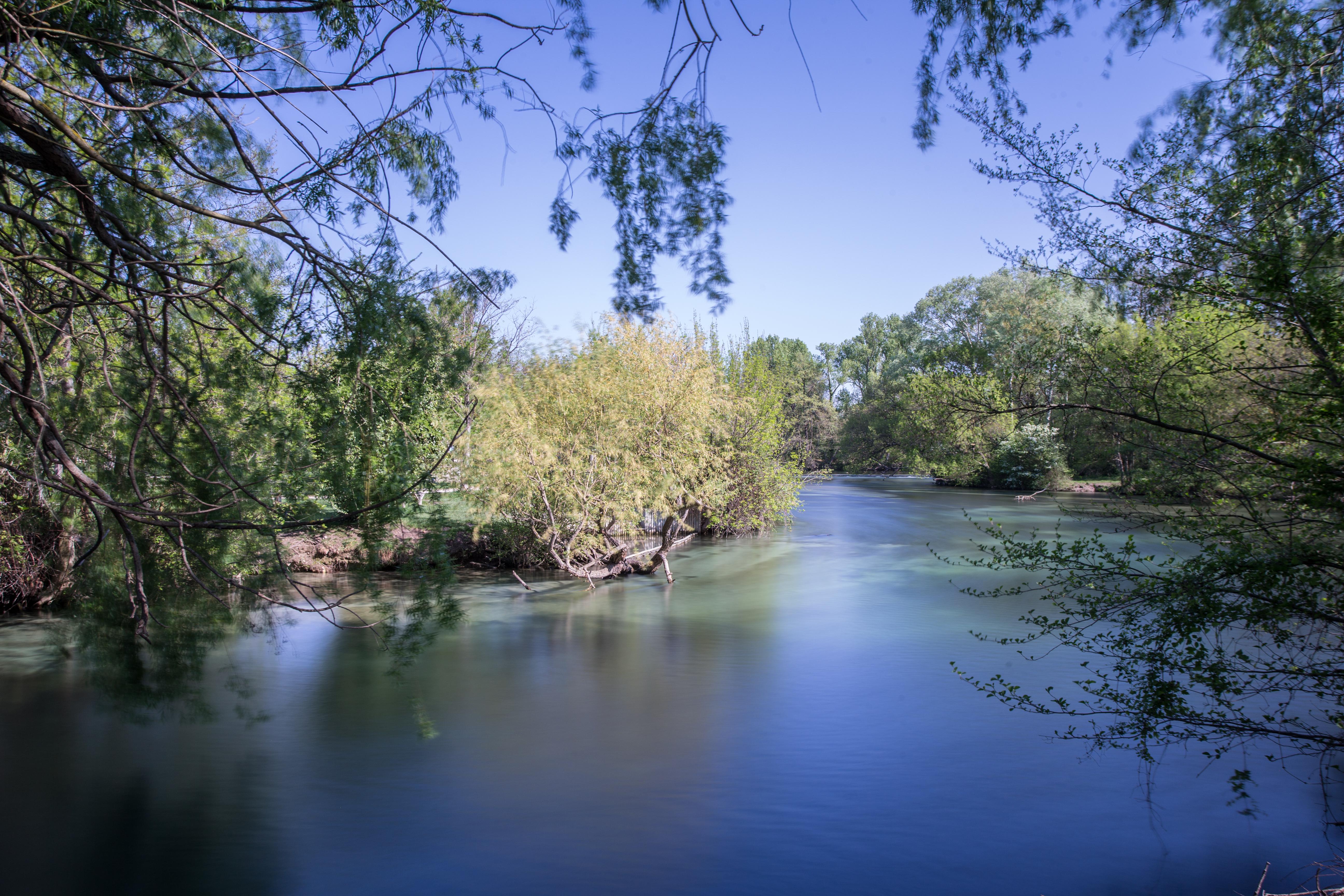 Отель Domaine De La Petite Isle - Luberon Л'Иль-сюр-ла-Сорг Экстерьер фото